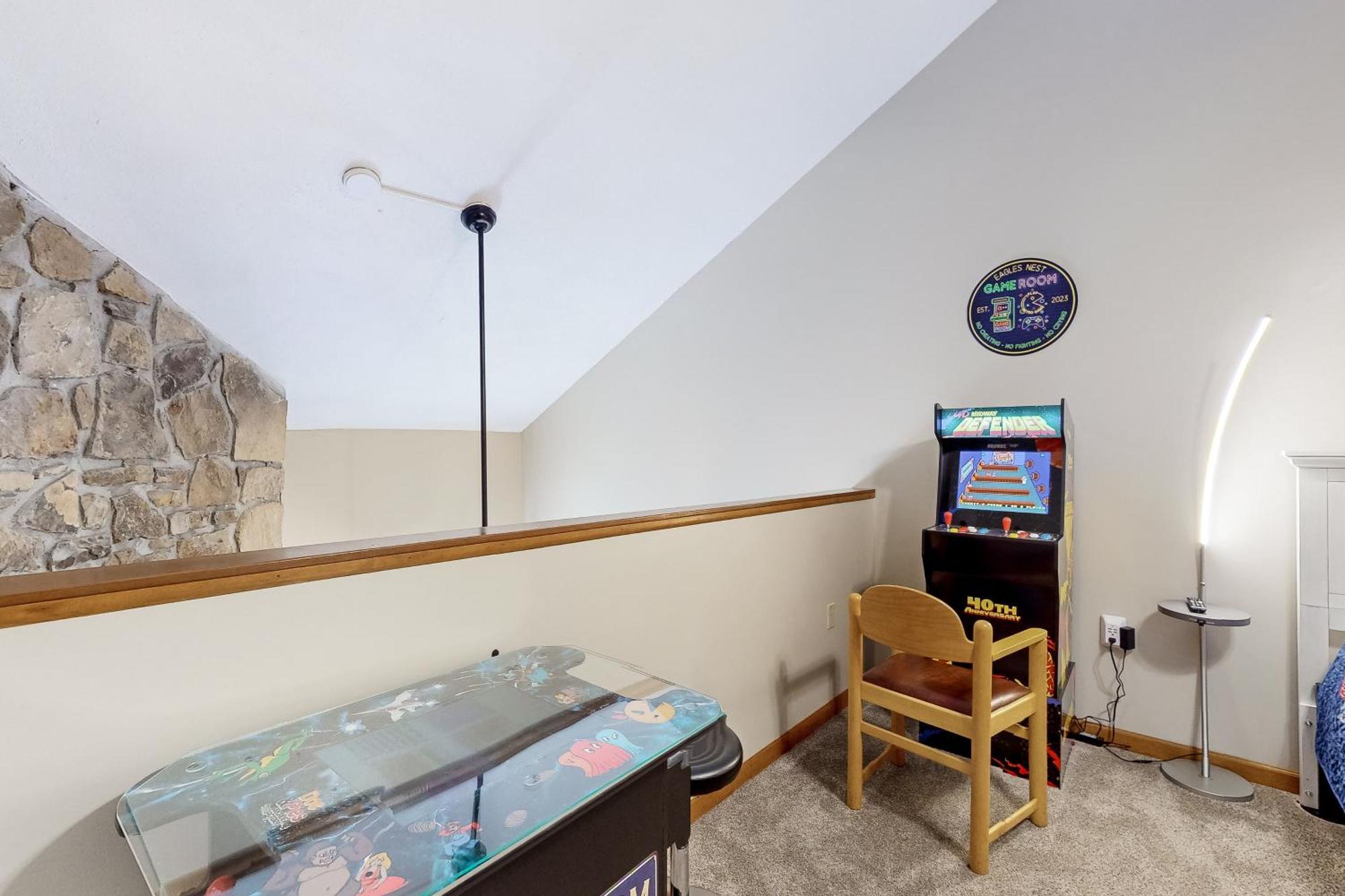 Apartamento Eagles Nest Escape Gatlinburg Exterior foto