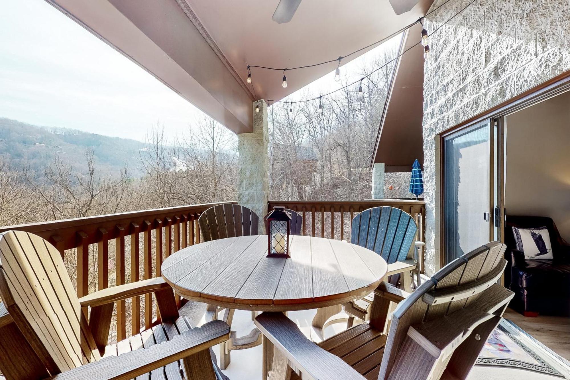 Apartamento Eagles Nest Escape Gatlinburg Exterior foto